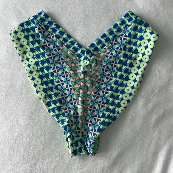 ONEONE: Kameron Bikini Bottoms Canguu Print - Picture 3 of 3